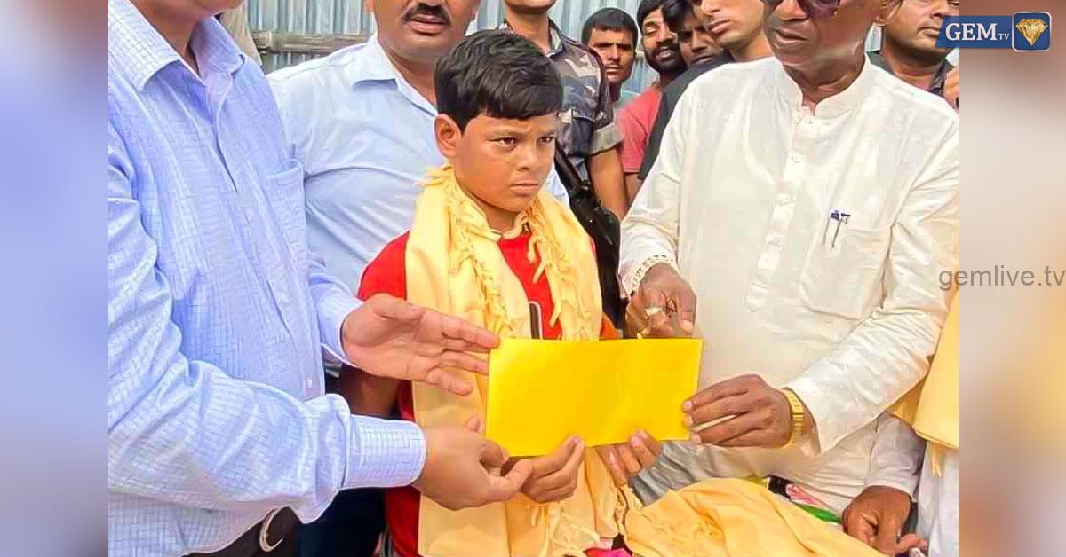 Mursalim Sheikh: 12 வயதுச் சிறுவனின் வீர தீரச் செயல்!