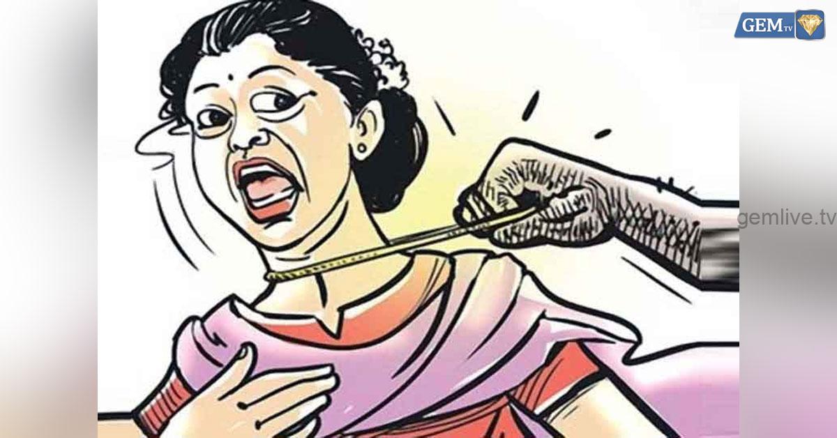 Chain snatching: பெண்ணிடம் நகை பறிப்பு!