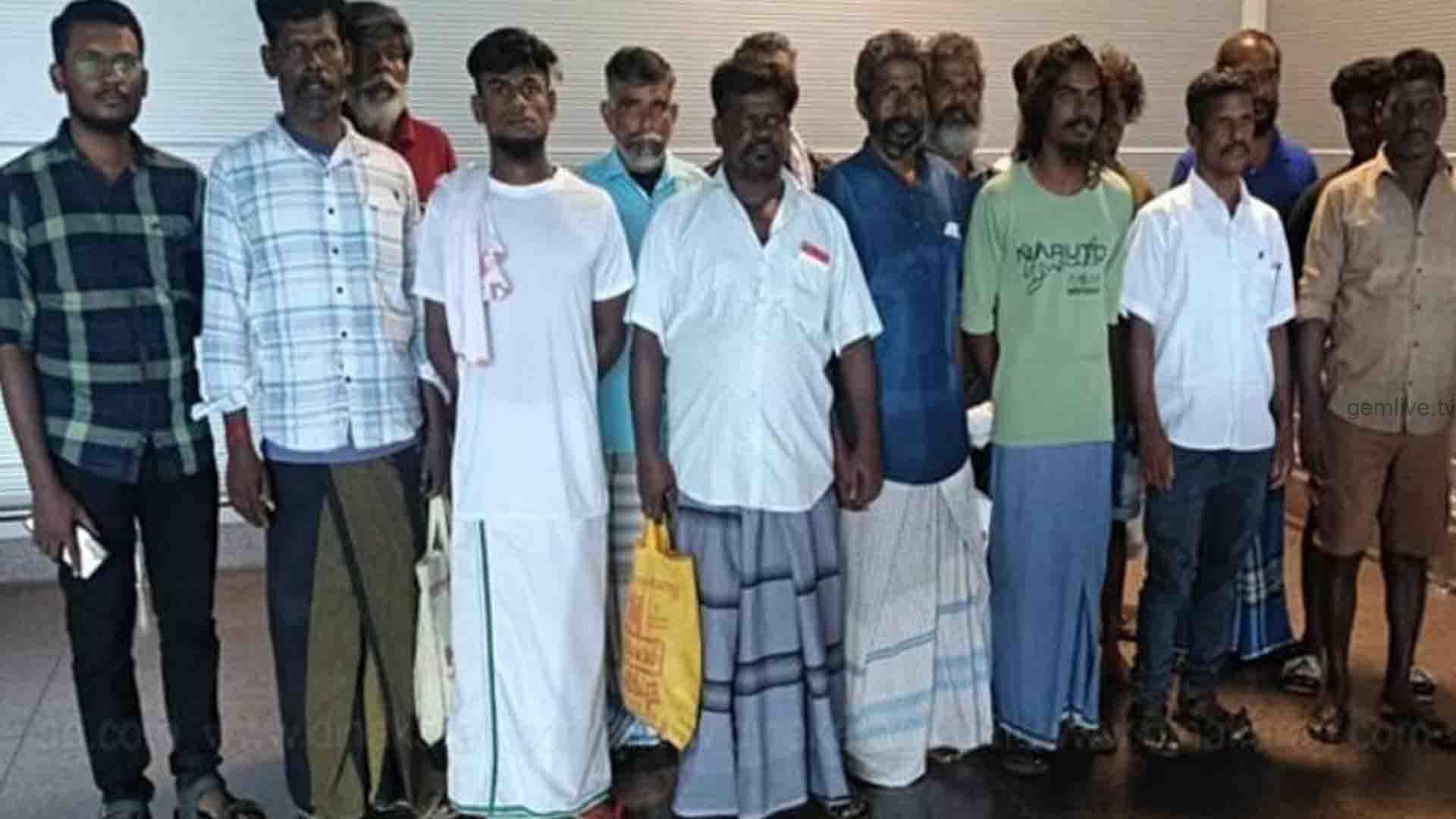 இலங்கைச் சிறையில் இருந்த தமிழக மீனவர்கள் 15 பேர் மீட்பு..!