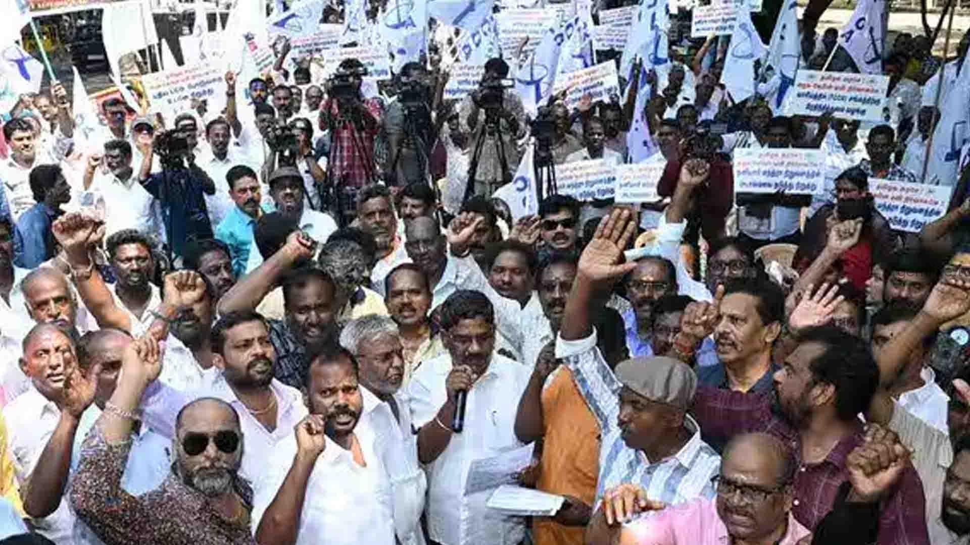 Chennai : தமிழ்நாடு கேபிள் டிவி ஆப்பரேட்டர்கள் சங்கம் சார்பில் ஆர்ப்பாட்டம்..!