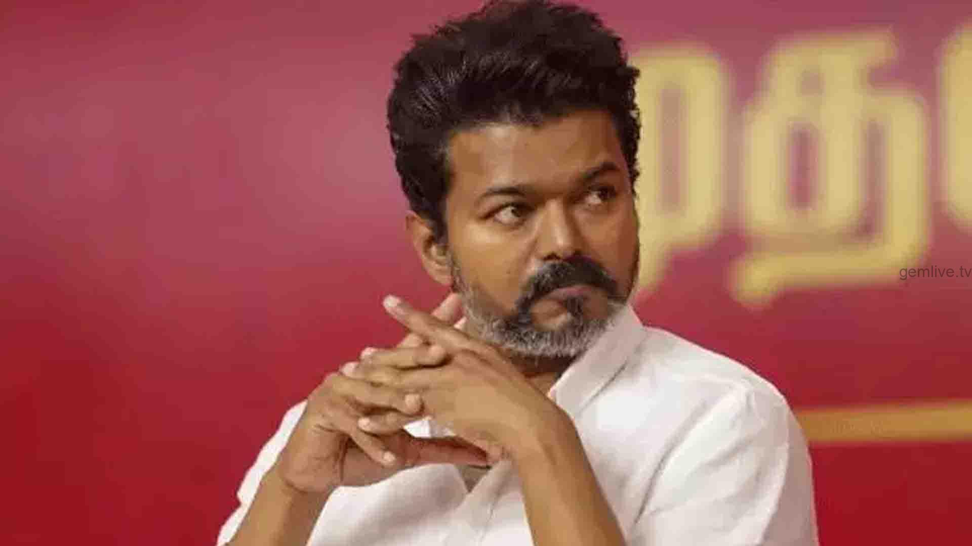 ஆட்டோவா? பேட்டா? விசிலா?