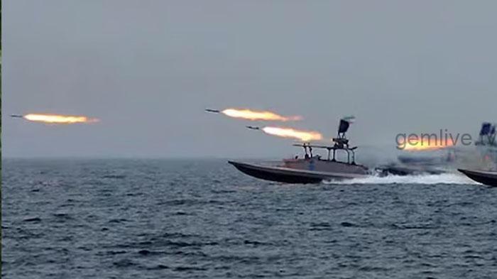 ஈரான் கப்பலை அமெரிக்க கடற்படை தாக்குதல் –  டிரம்ப்.!