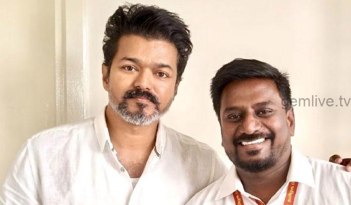 அமைச்சர் ராஜ்மோகனை அப்செட் செய்த மாணவர்..! கல்லூரியில் நடந்த பரபரப்பு ..!