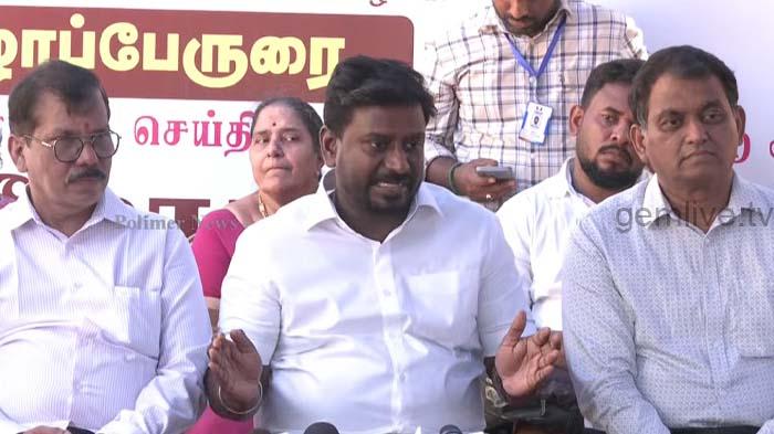 பெற்றோர்களே உஷார்! தனியார் பள்ளிகளுக்கு செக் வைத்த அமைச்சர்!
