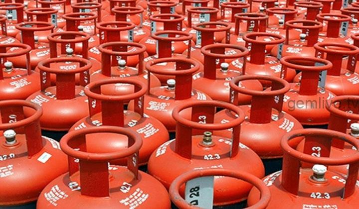 எரிவாயு சிலிண்டரின் விலை அதிரடியாக உயர்வு : பொதுமக்கள் கடும் அதிர்ச்சி.!