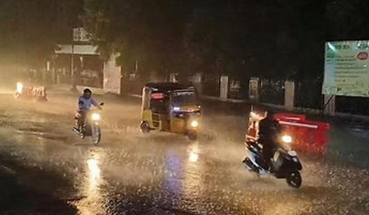 சென்னை வானிலை ஆய்வு மையத்தின் புதிய அறிவிப்பு : இன்று மழைக்கு வாய்ப்பு.!