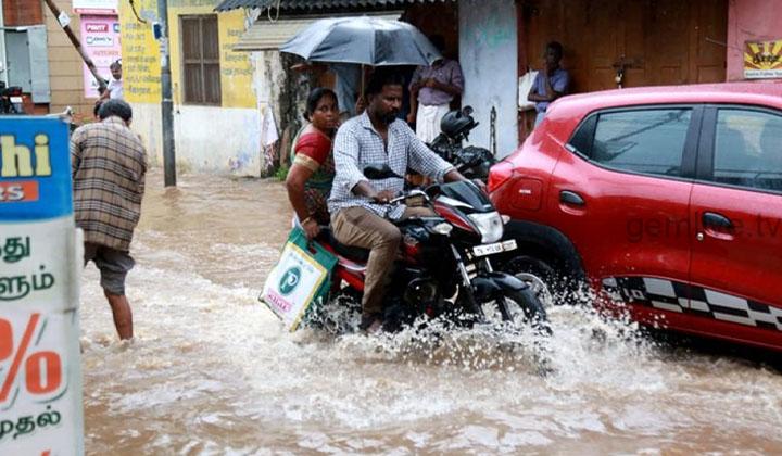 கீழ்பென்னாத்தூரில் கனமழை.. அரை மணி நேர மழையால் மகிழ்ச்சியில் விவசாயிகள்.!